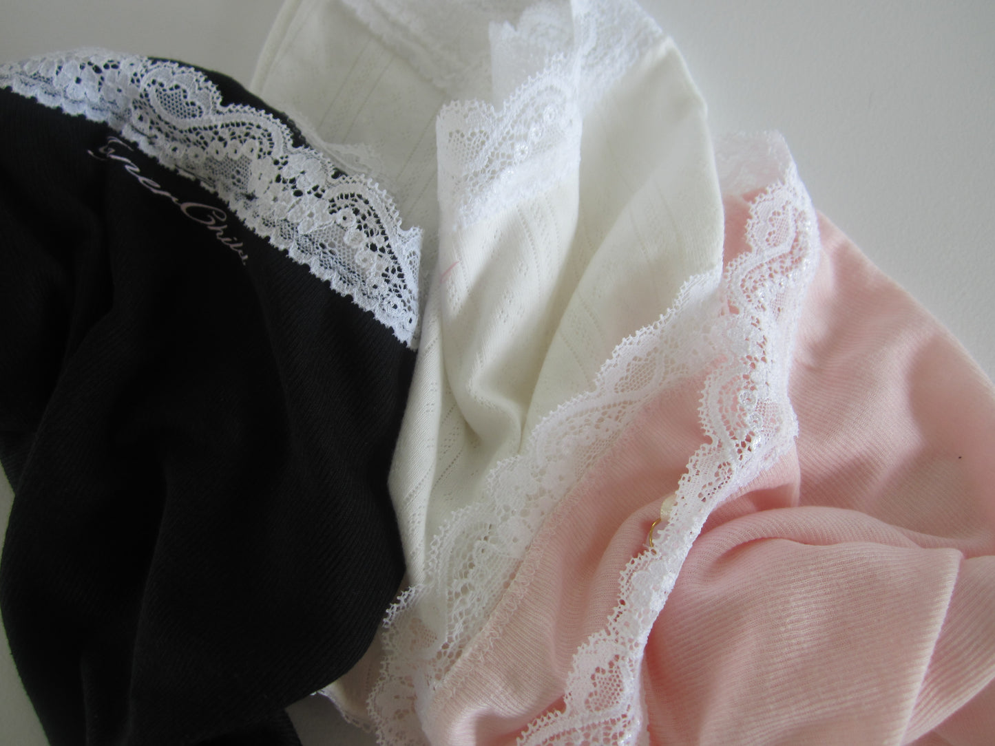 innerchild logo lace tube top