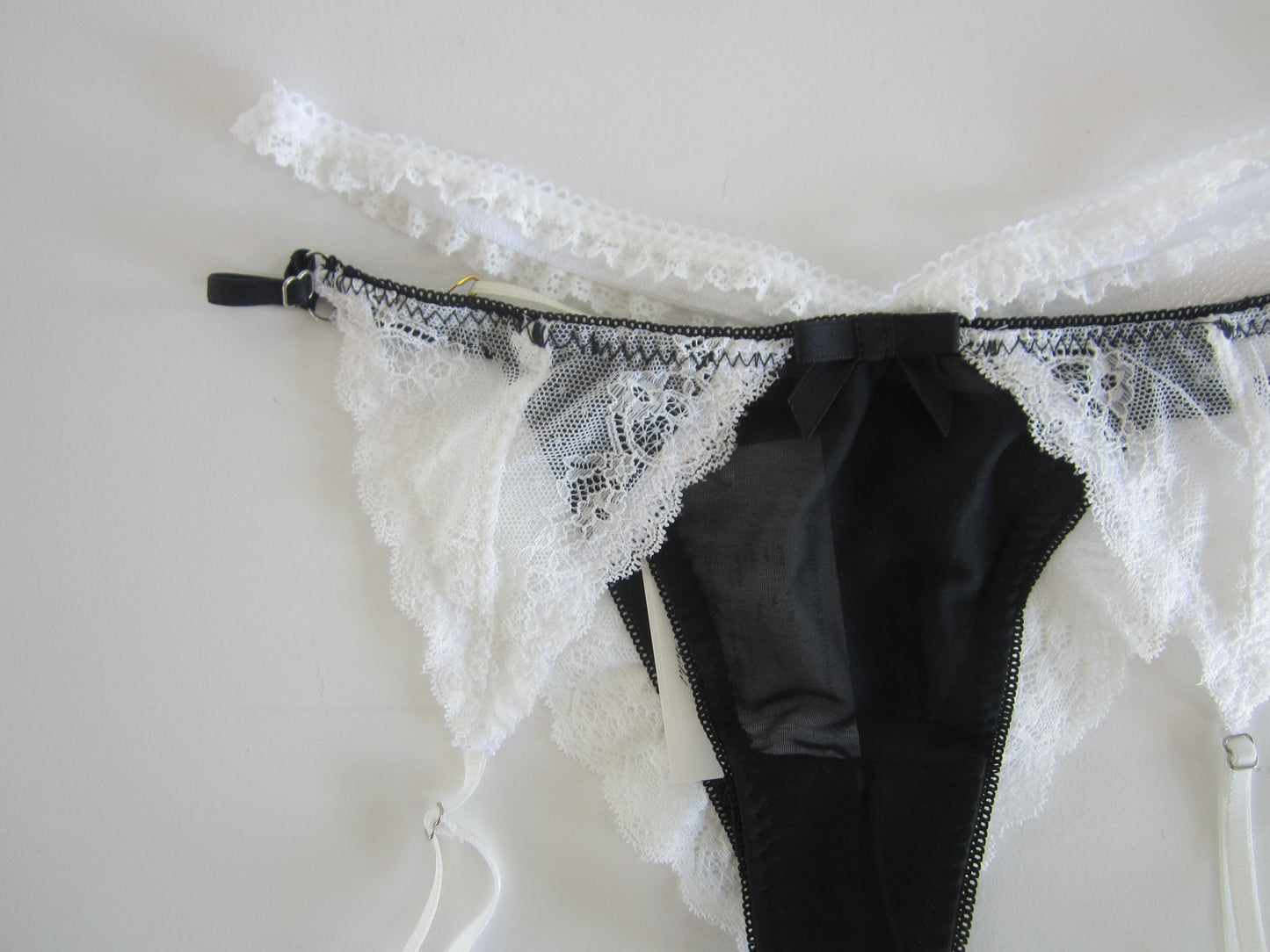 lace silkcotton garter shorts