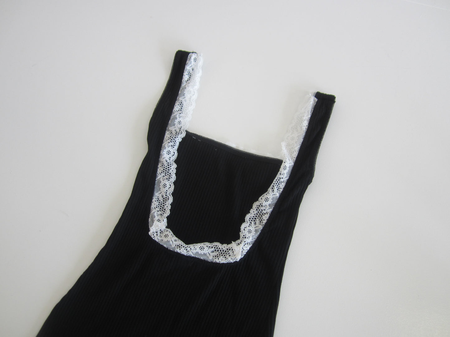 back open lib lace dress