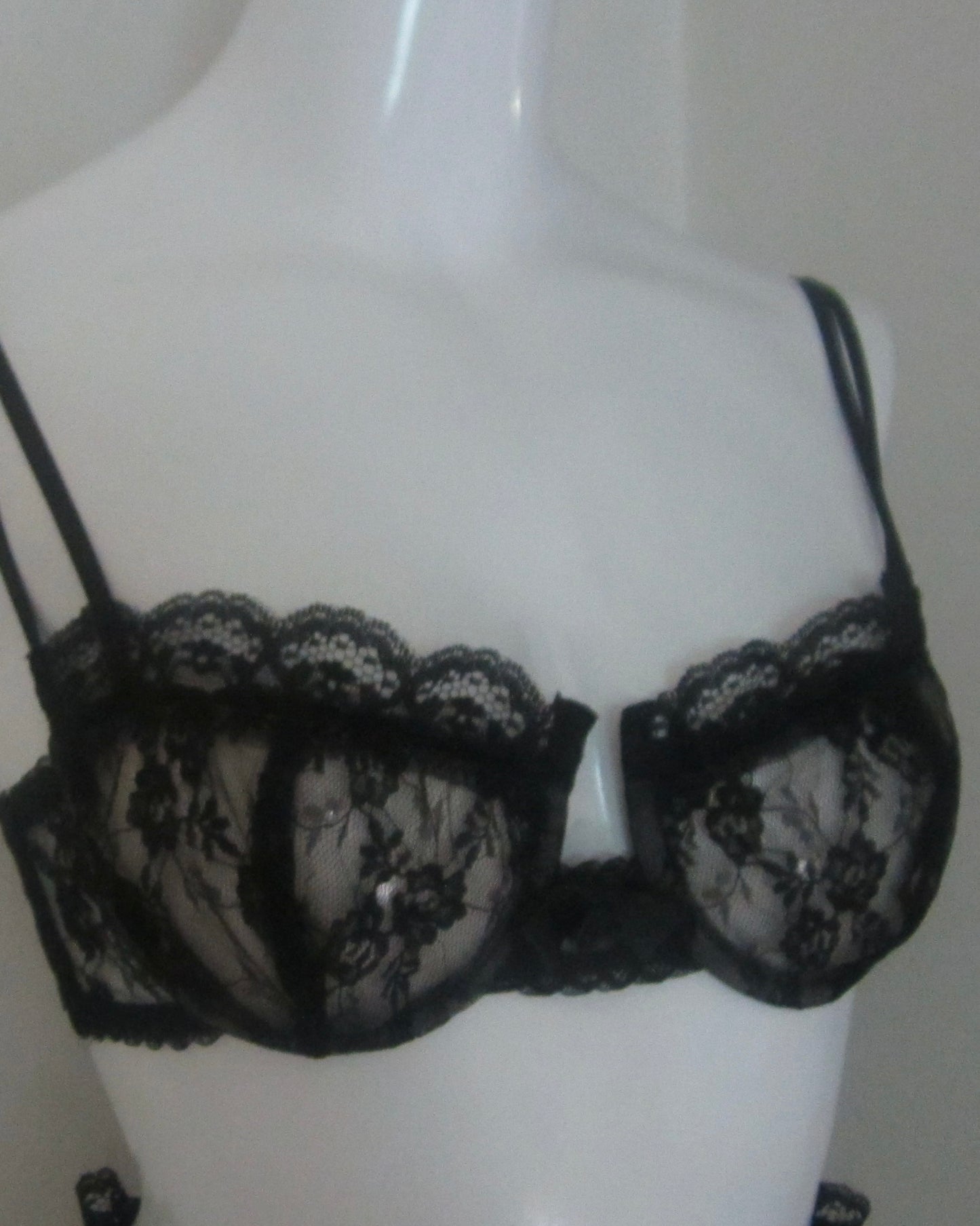 Rose lace wirebra