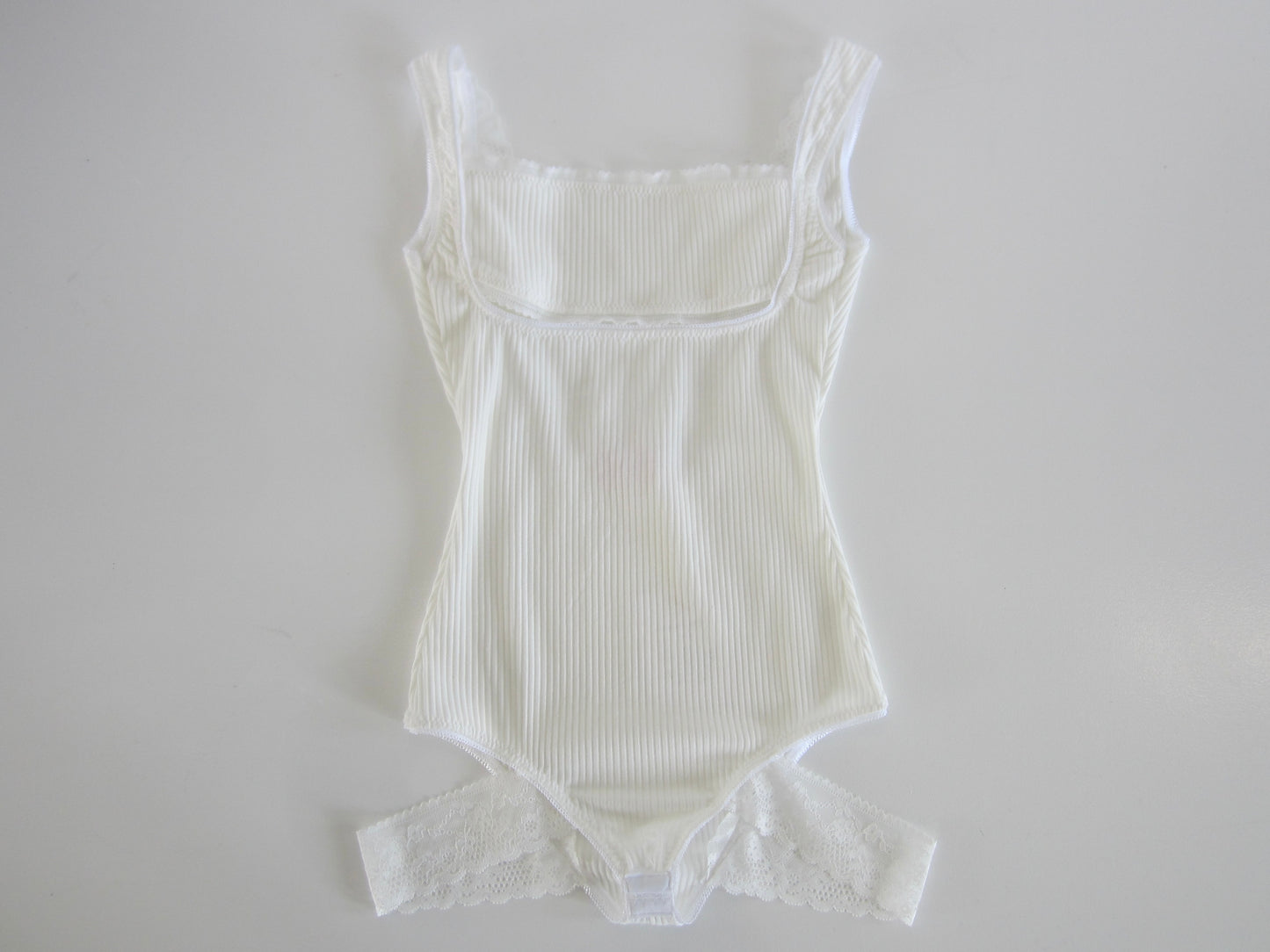 back open lib lace body suit