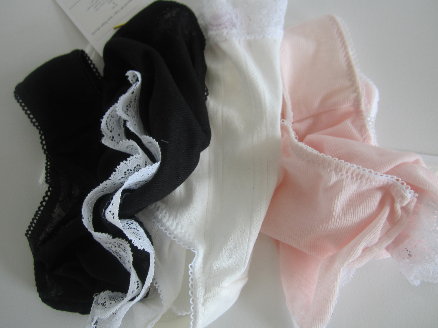 innerchild logo lace hige shorts