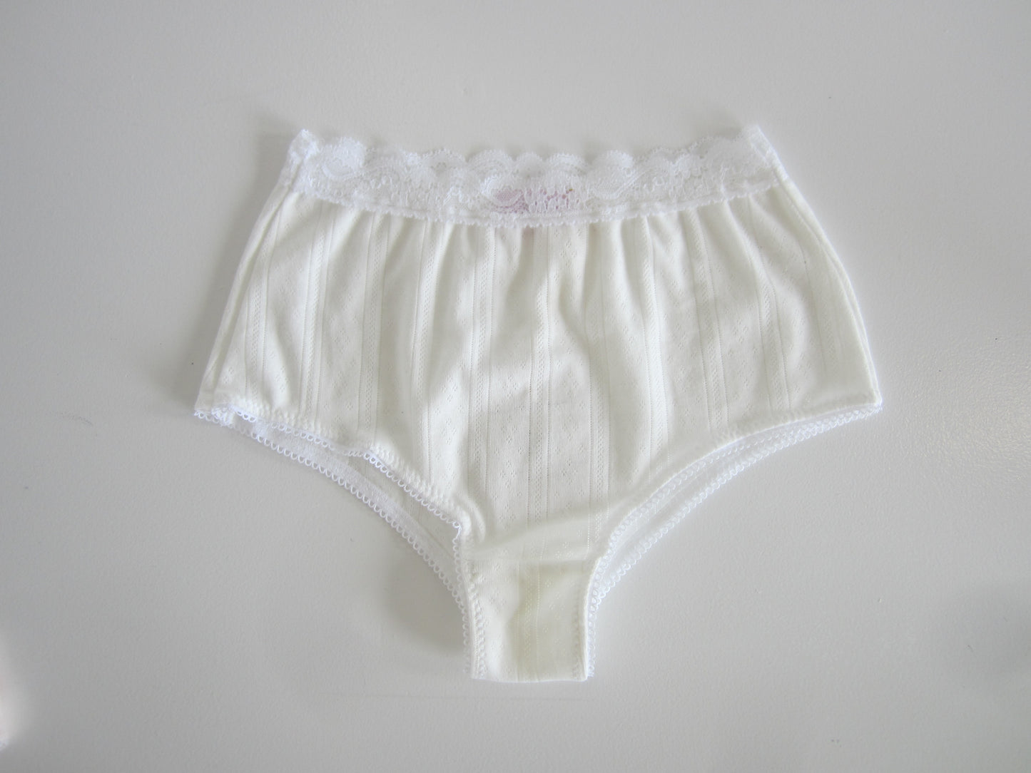innerchild logo lace hige shorts