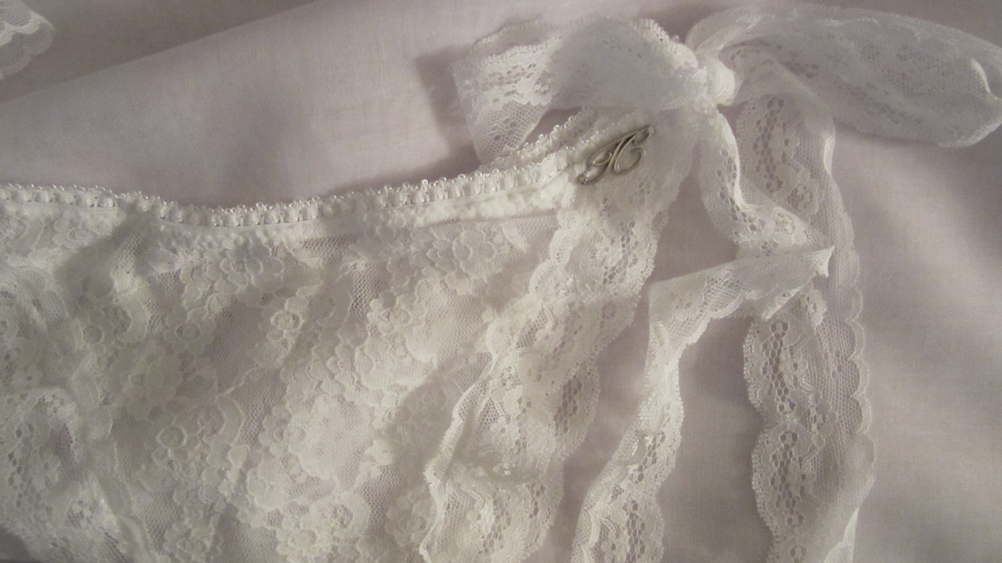 Ribbon lace shorts