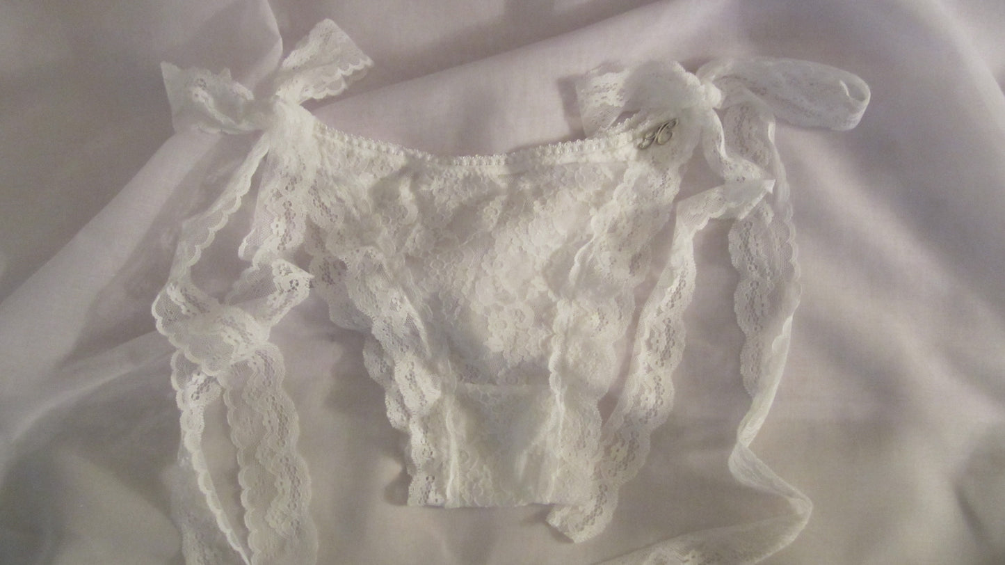 Ribbon lace shorts