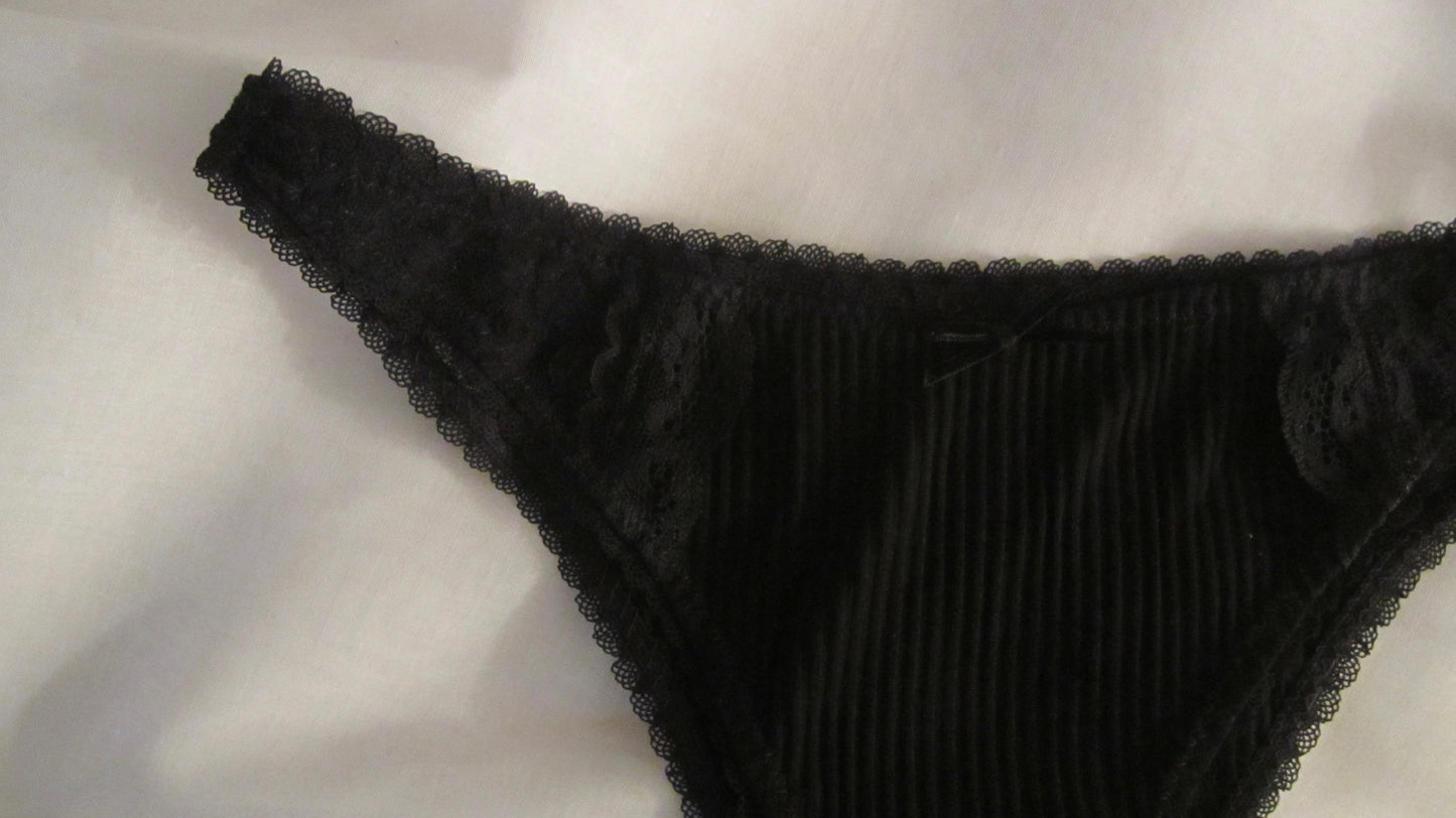 rib lace shorts