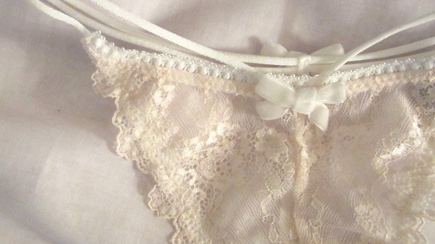 lace ribbon tanga