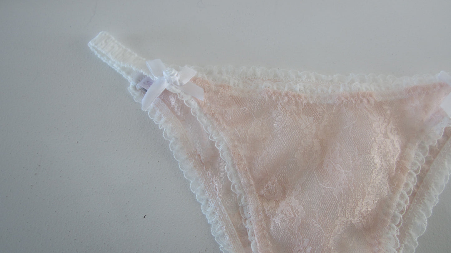 Rose ribbon shorts