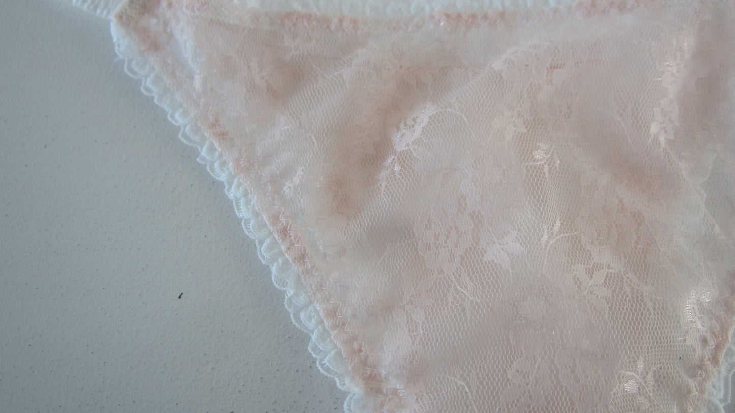Rose ribbon shorts