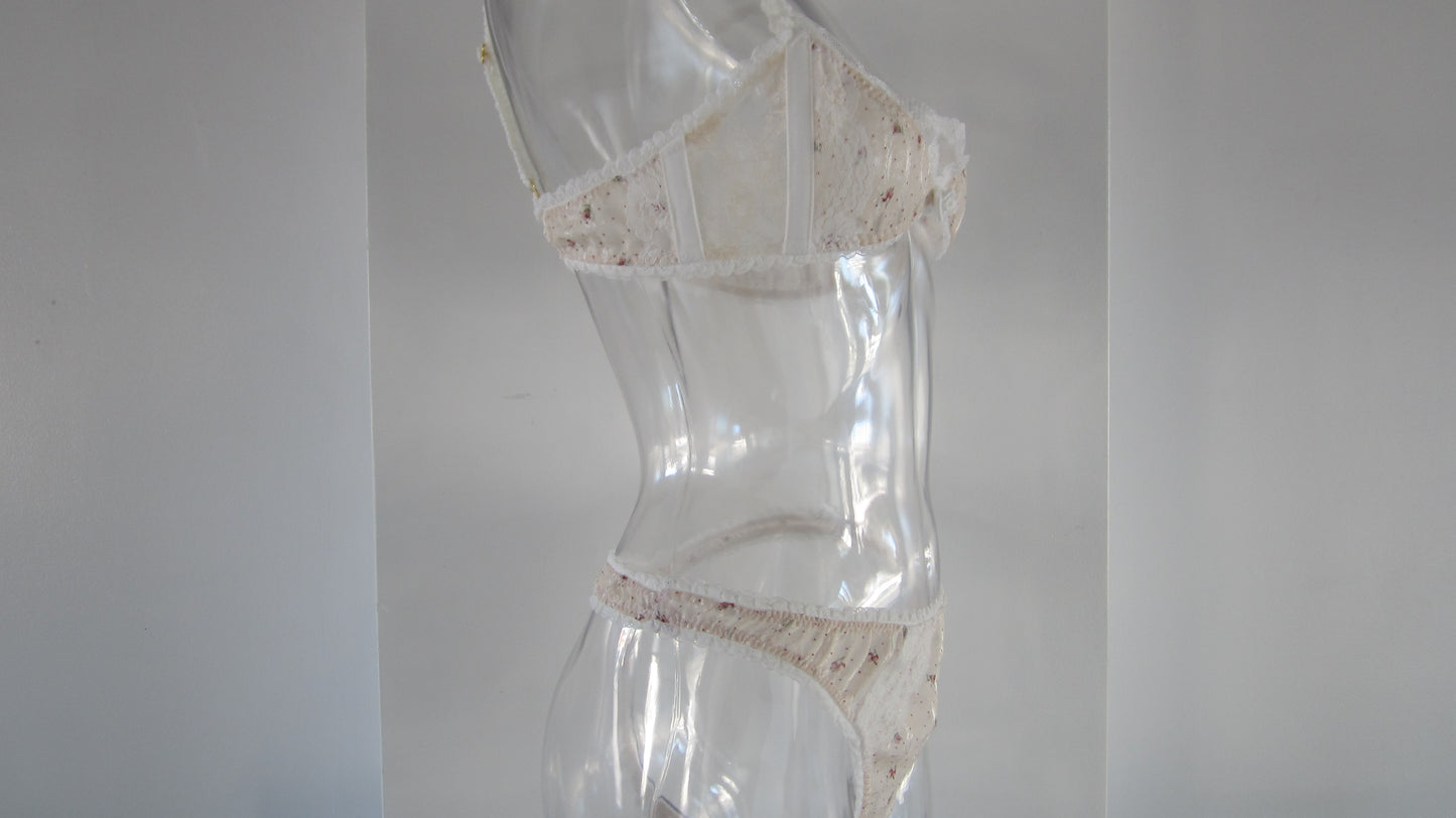 Rose ribbon bra