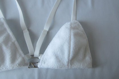 carabina triangle bra