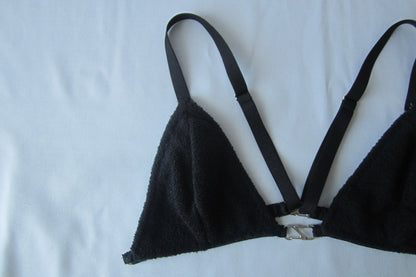 carabina triangle bra