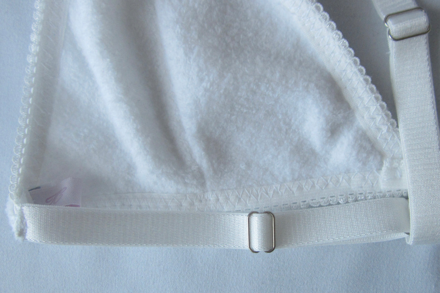 carabina triangle bra