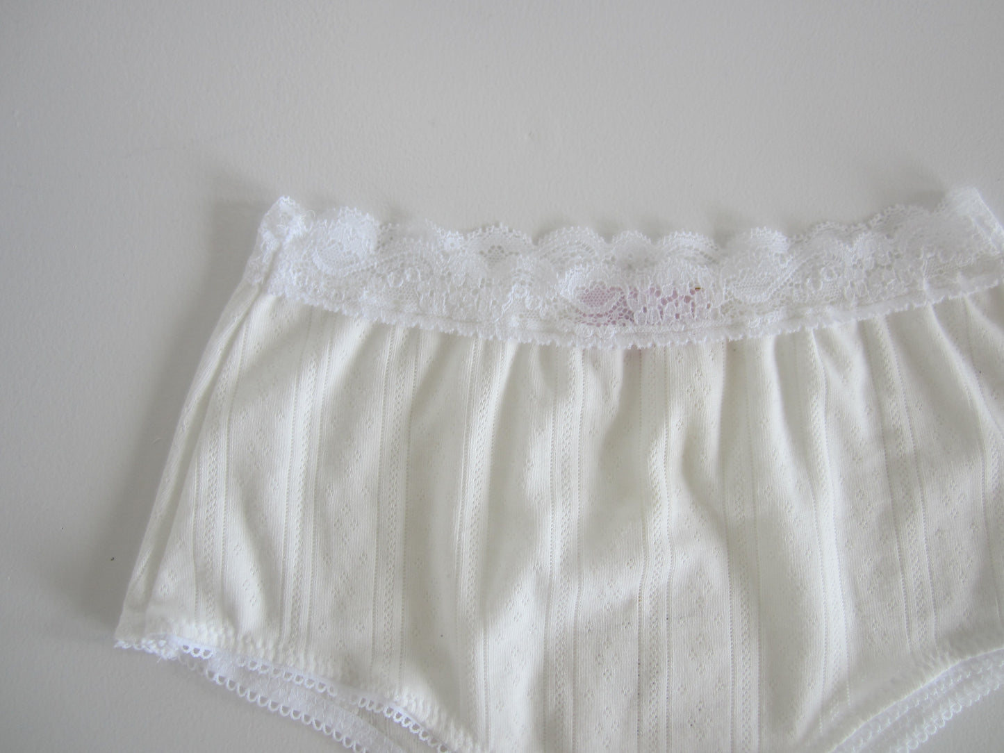 innerchild logo lace hige shorts