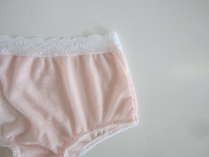 innerchild logo lace hige shorts