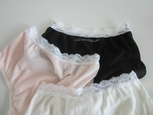 innerchild logo lace hige shorts