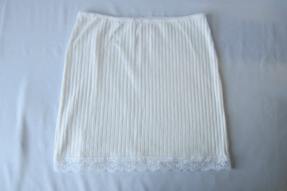 medium slit skirt