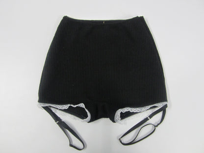 lib lace short pants