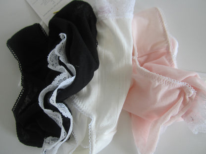 innerchild logo lace hige shorts