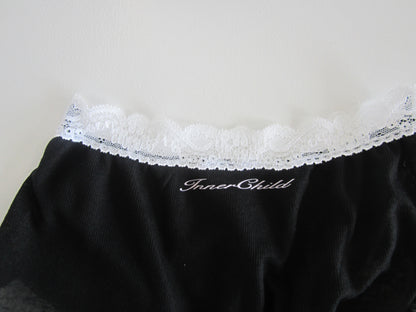 innerchild logo lace hige shorts