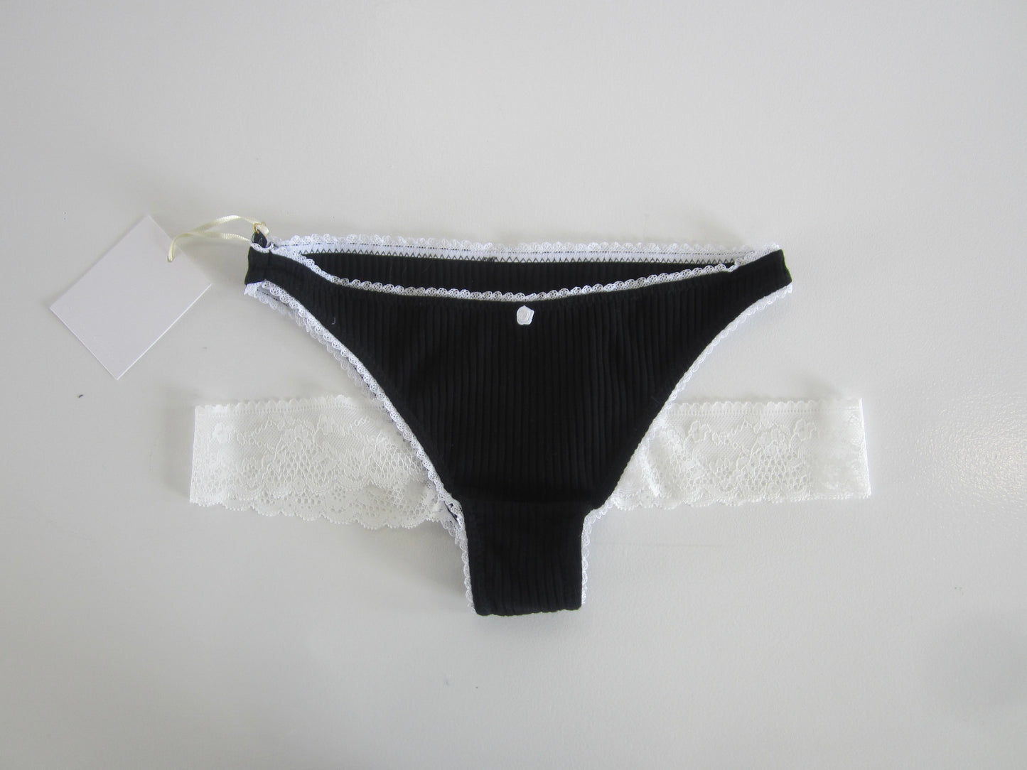 rib lace shorts