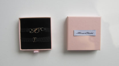 IC logo charm lace choker