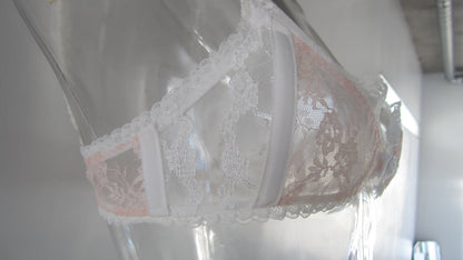 Rose ribbon lace bra