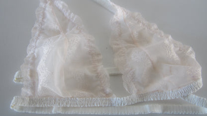 lace asymmetry bra